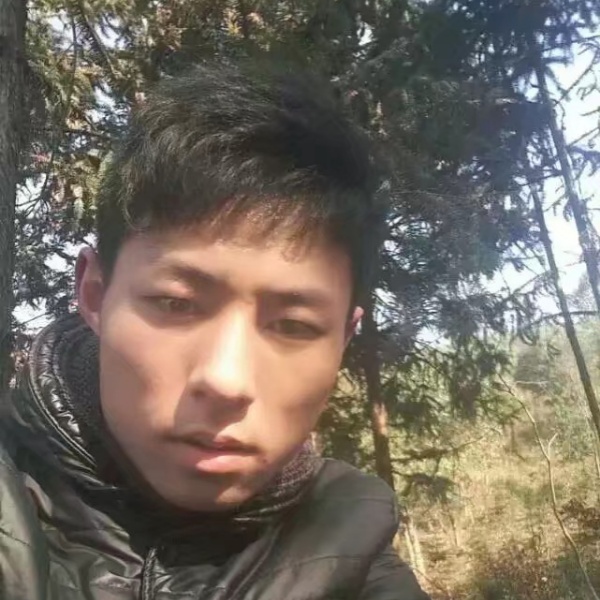 尘己盒拾的照片