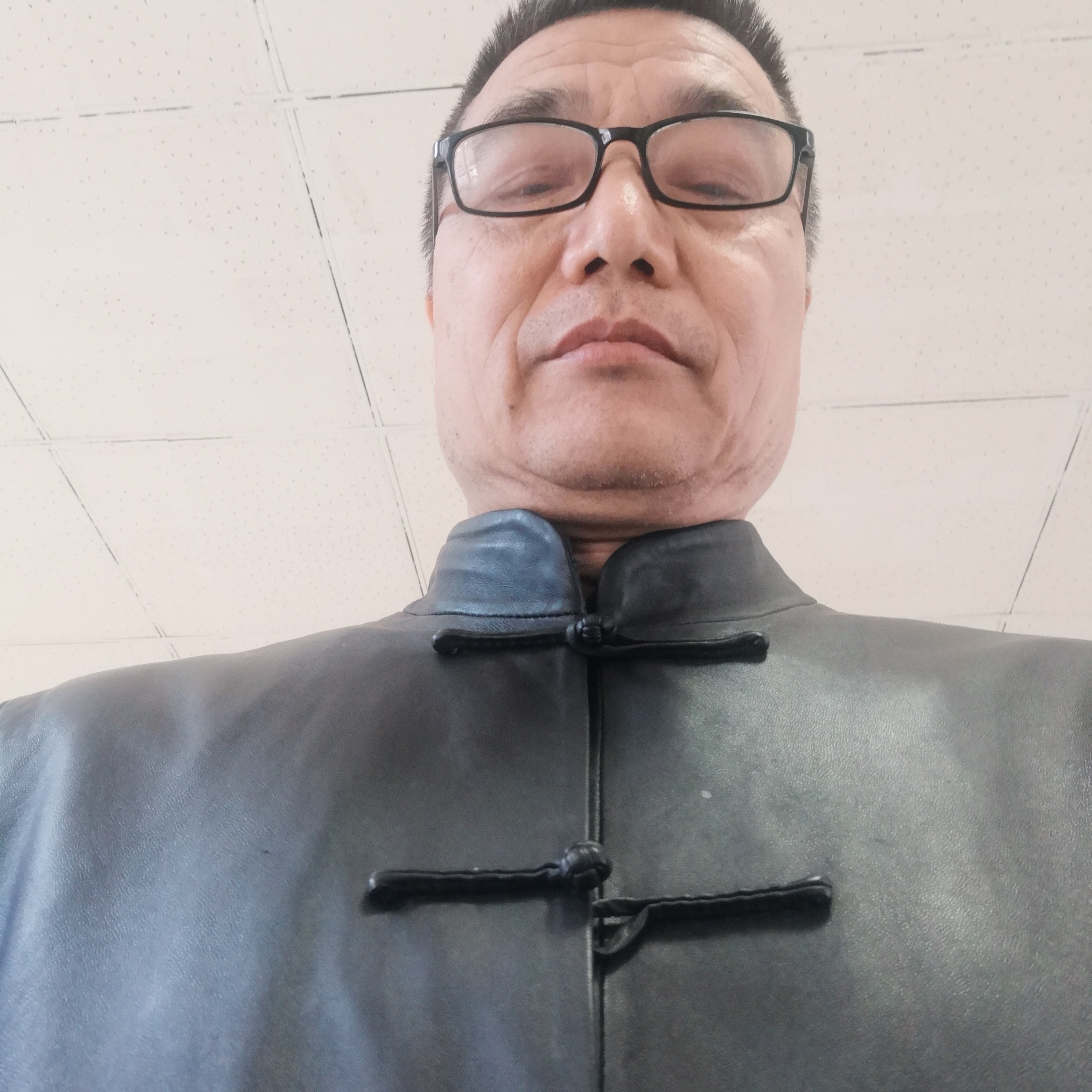 谦让打蝶衣的照片