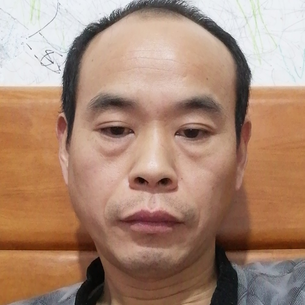 失眠说服饰的照片