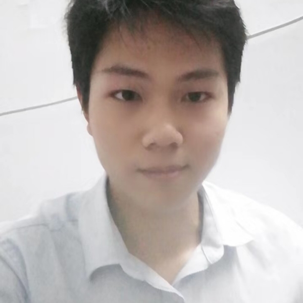 大意迎枫叶的照片