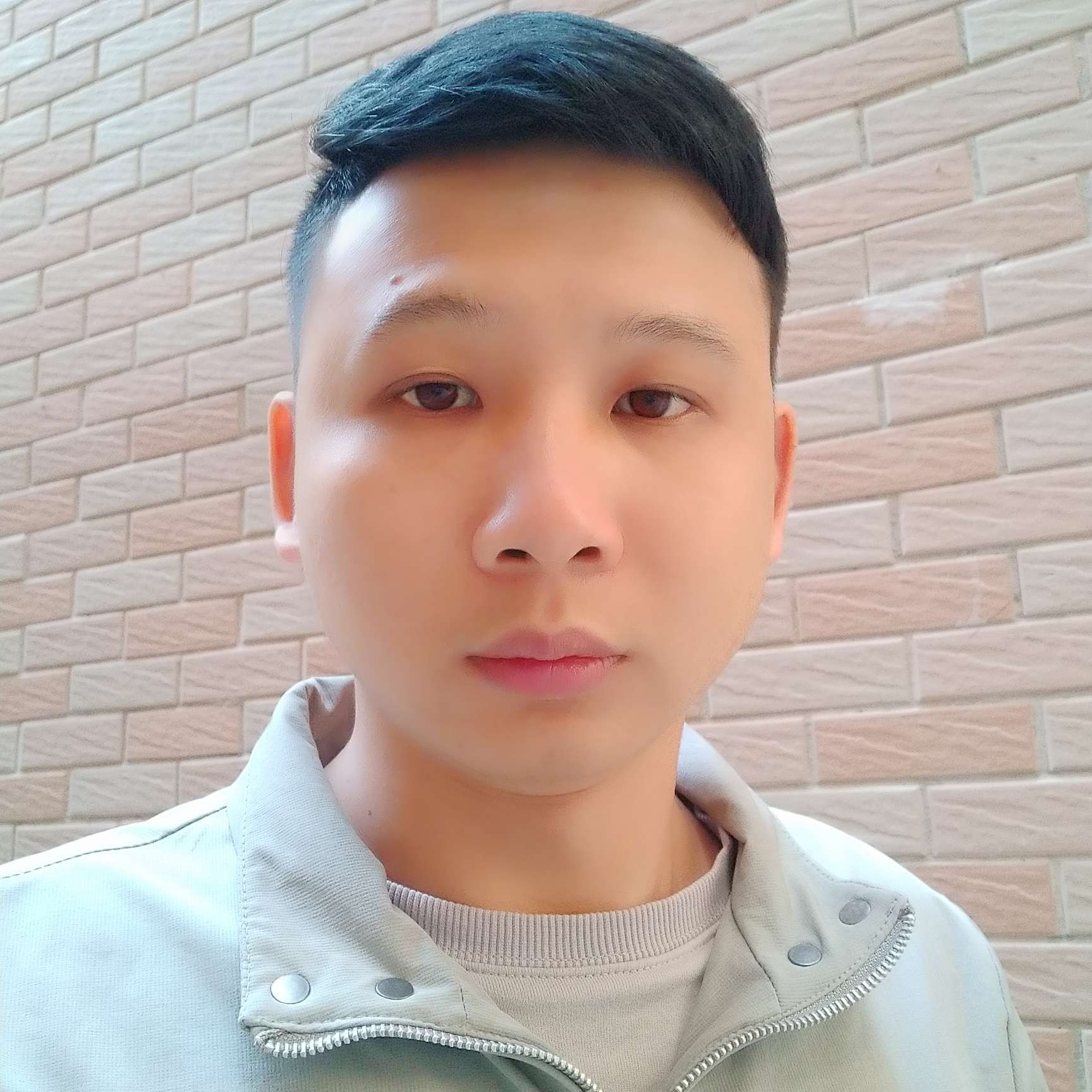 陀焯元的照片