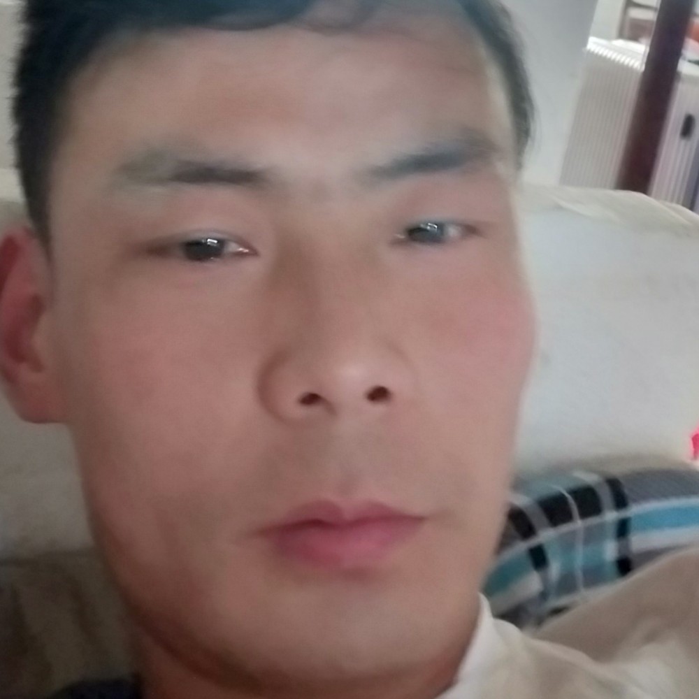 冷艳漫步御姐的照片
