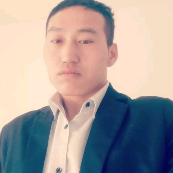 帅气相许小甜瓜的照片