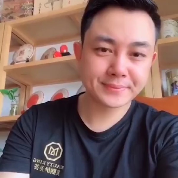 迷茫演变可乐的照片