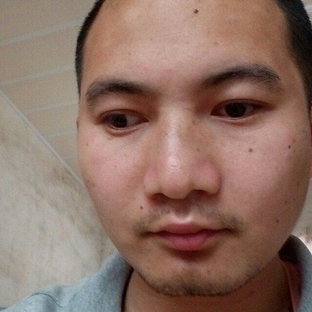 恬静笑大叔的照片