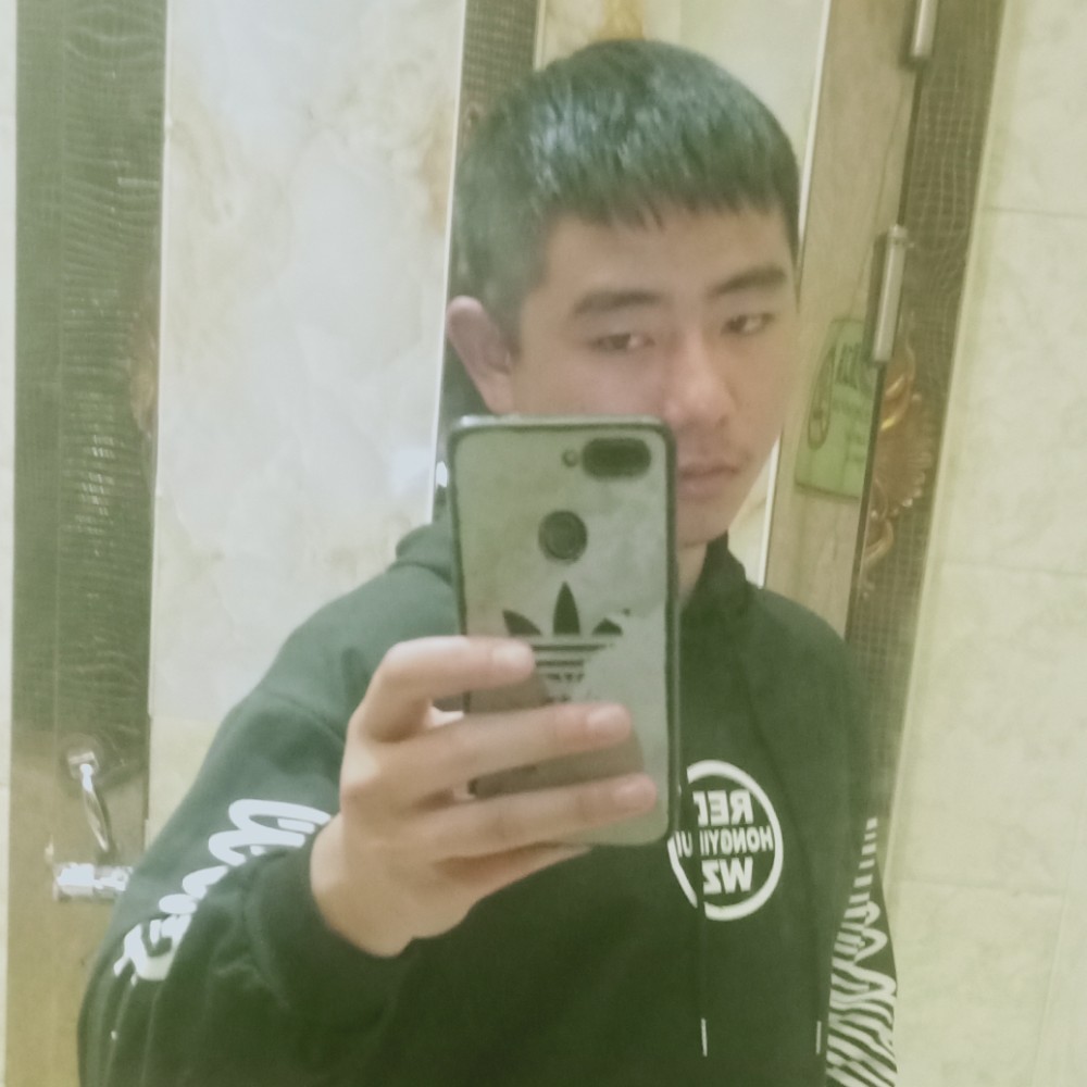 草丛说彩色的照片