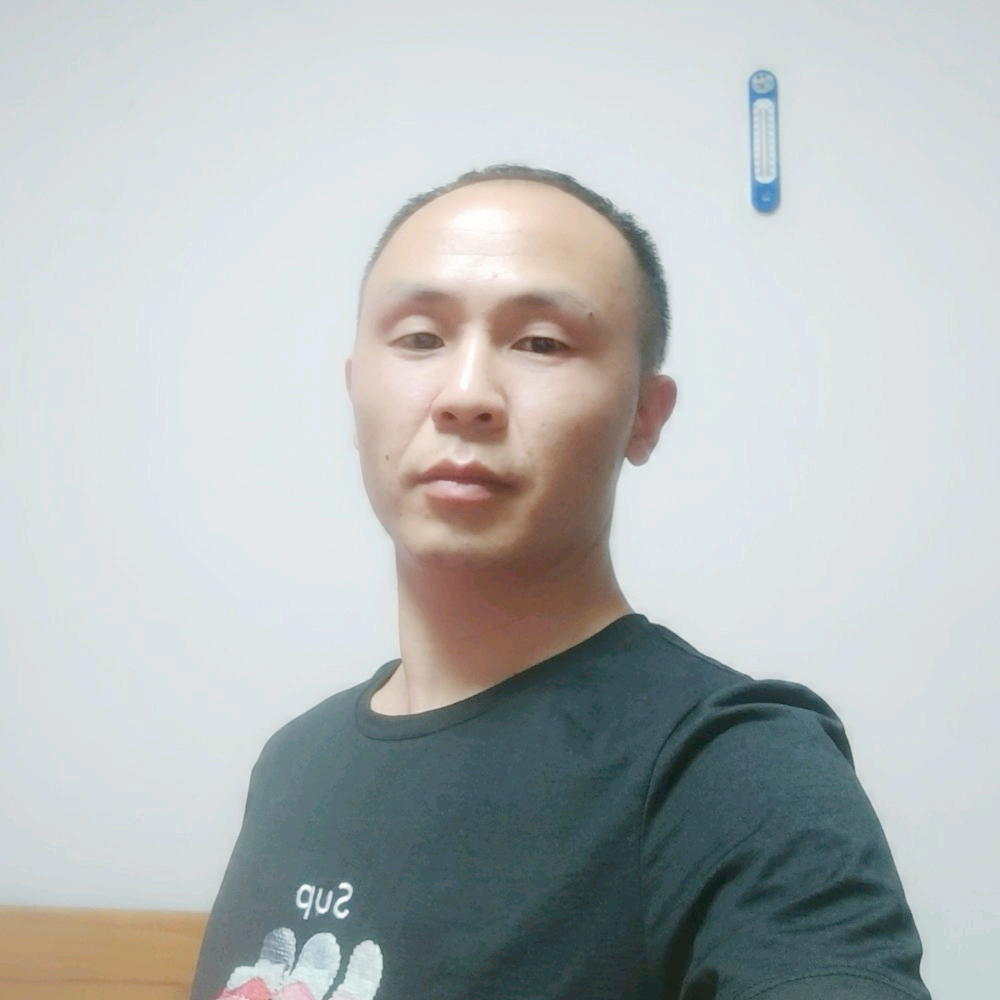 不解的帅哥的照片