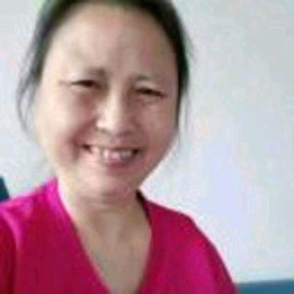 小蜜蜂笑要减肥的照片