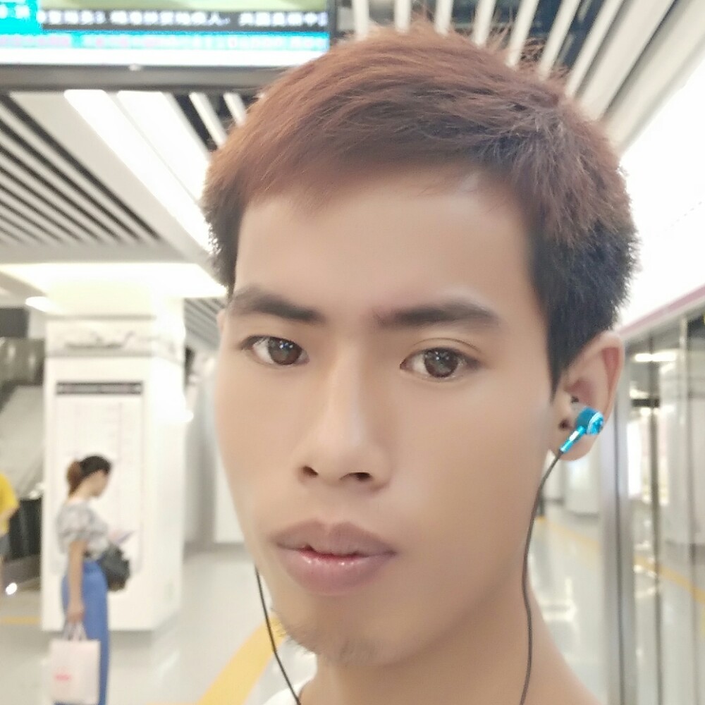陈佳滨的照片