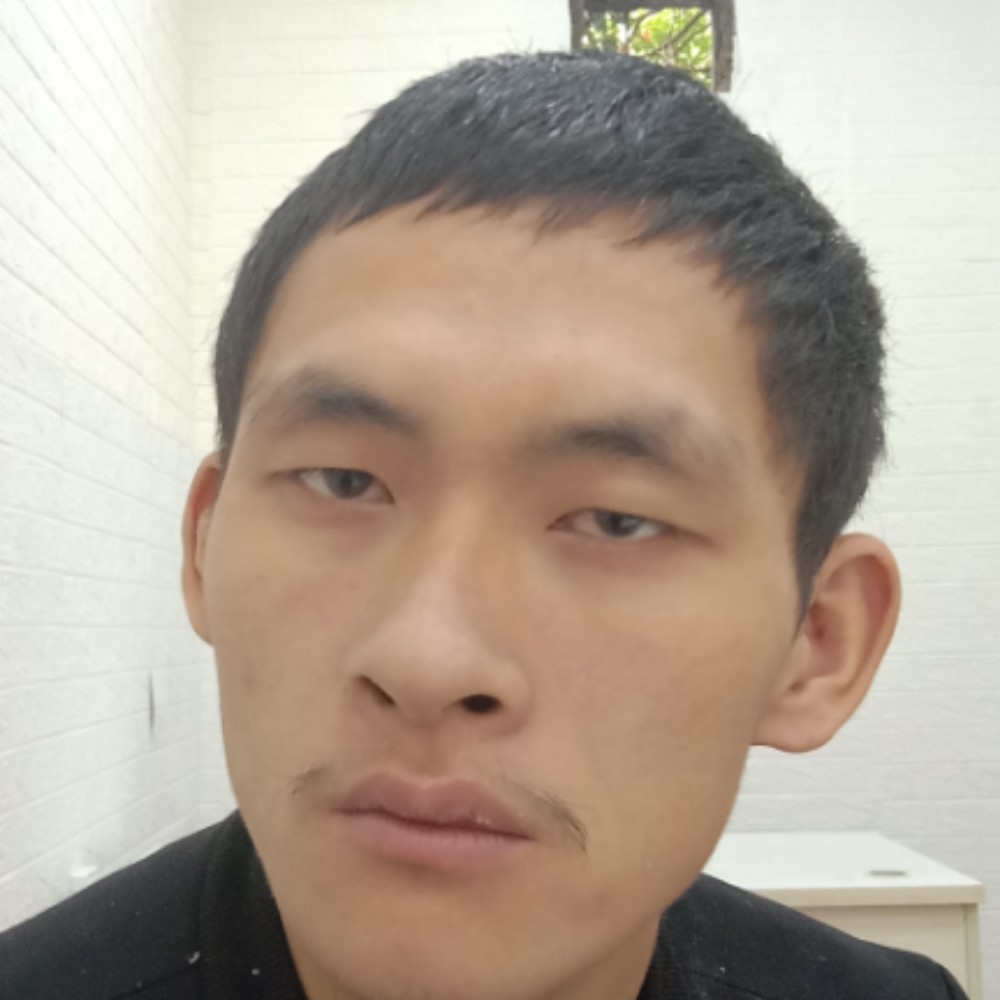 屈荣双的照片