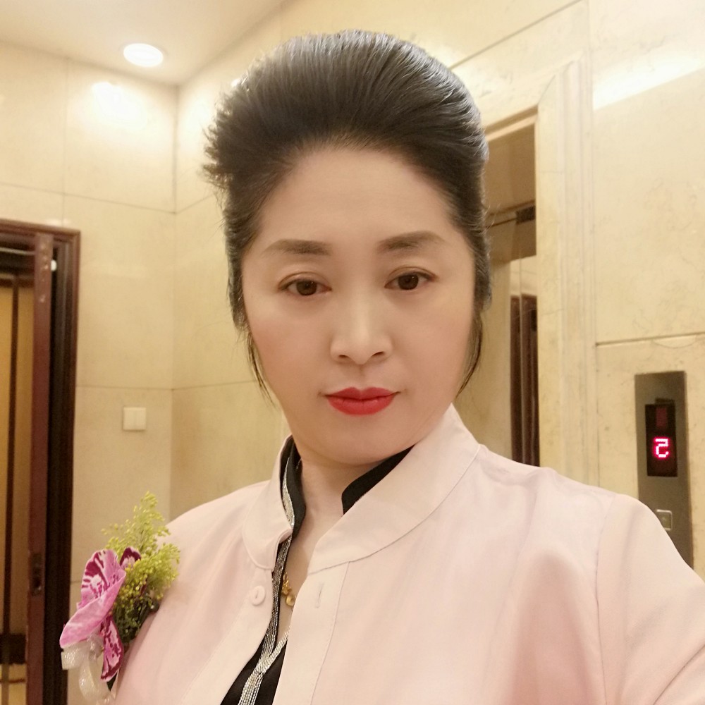 勇敢拥抱爱的照片