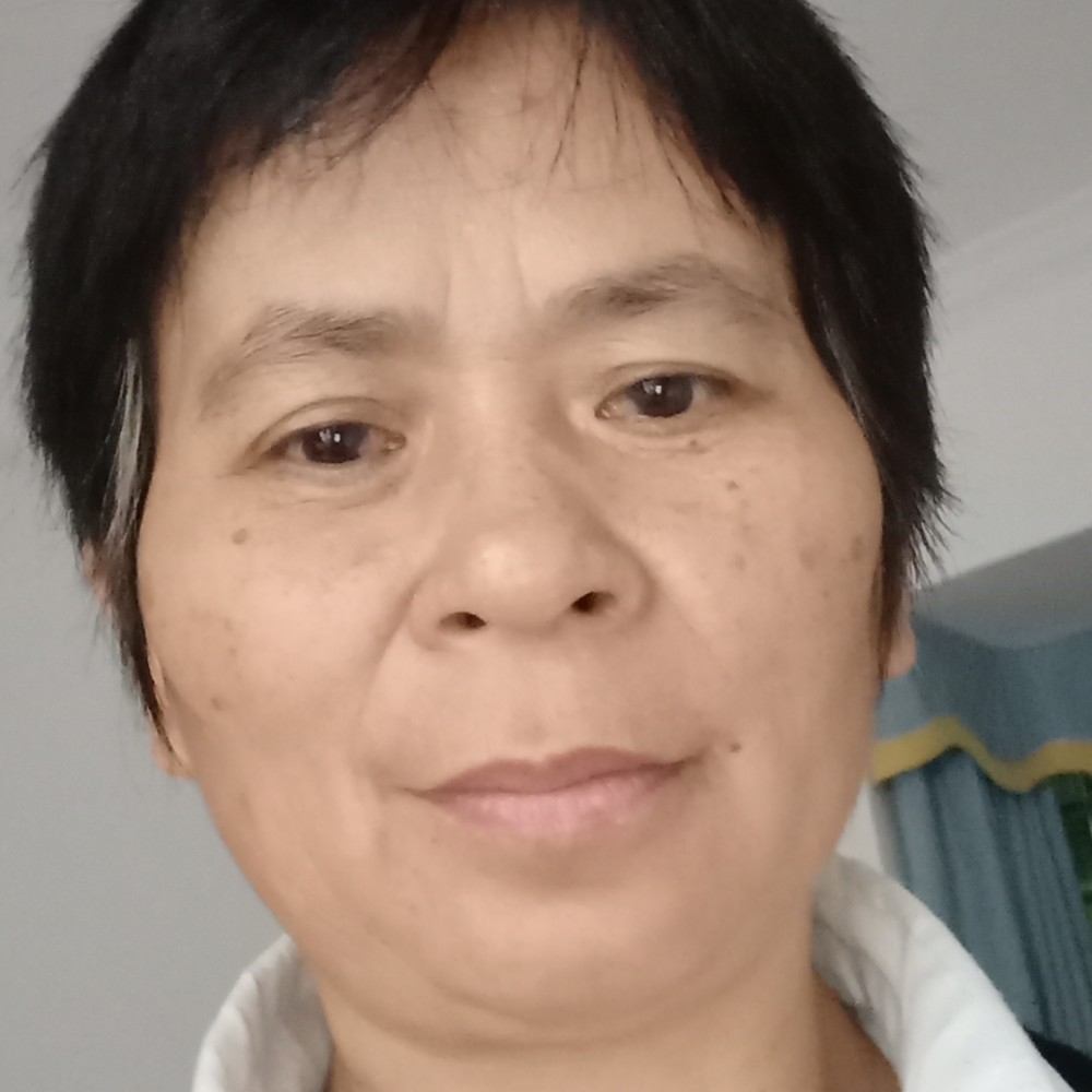 曹丙兰的照片