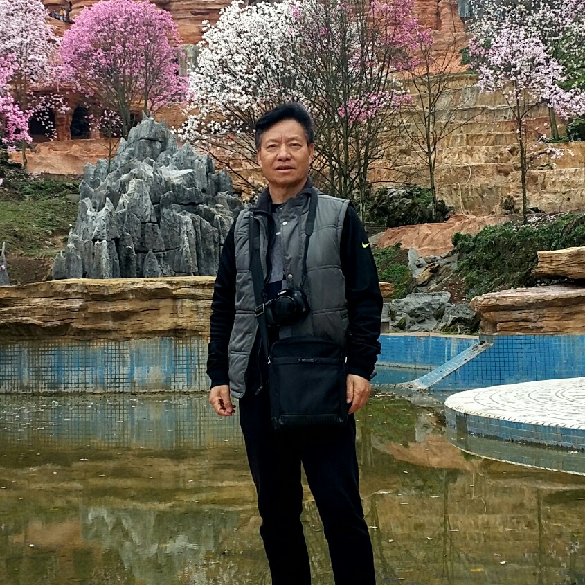 白穷的照片