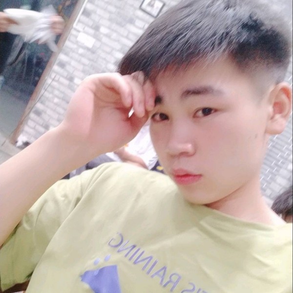 帽子等于刻苦的照片