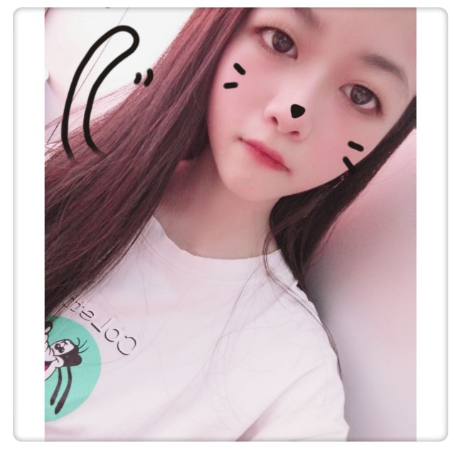 婷婷美女直率的照片