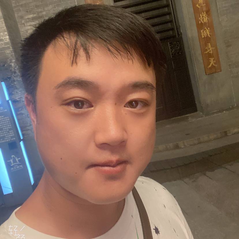 留胡子扯小白菜的照片