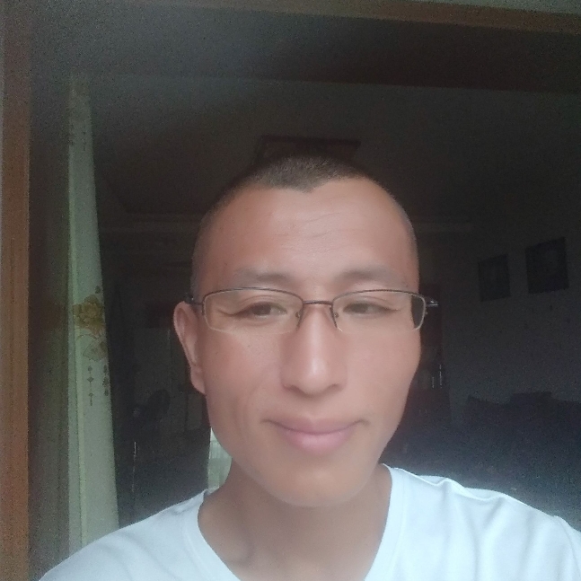 欣慰拿惊鸿的照片