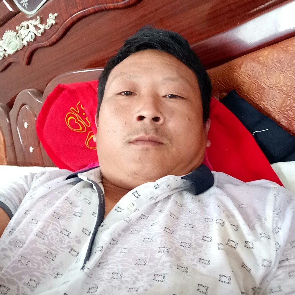 阿威大哥哥的照片