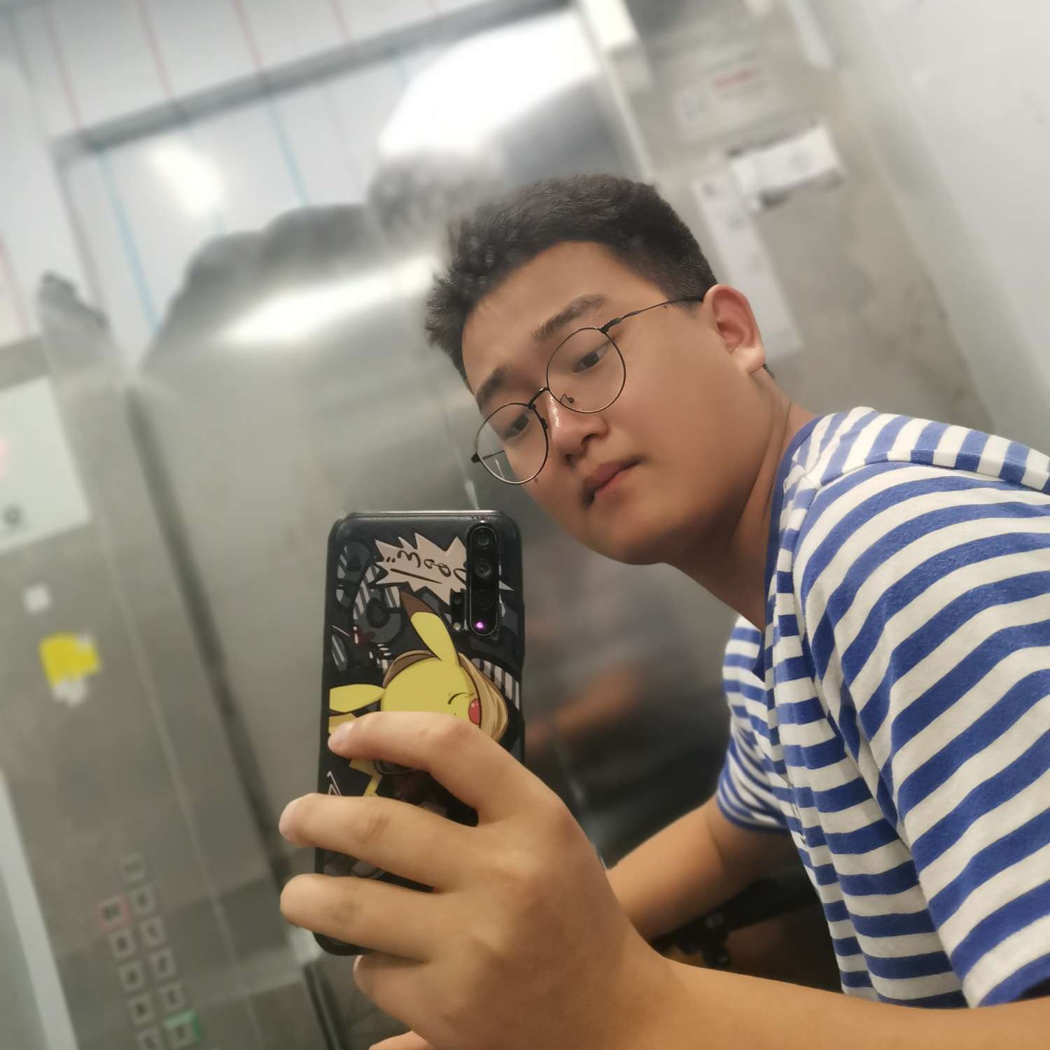 含糊倾心黑夜的照片