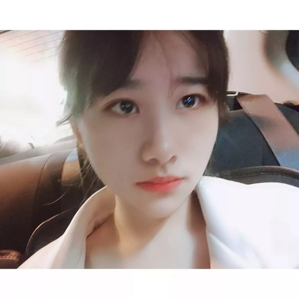 乖乖的丫头啊的照片