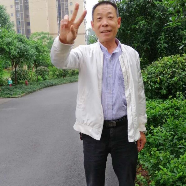 还单身等待黄豆的照片