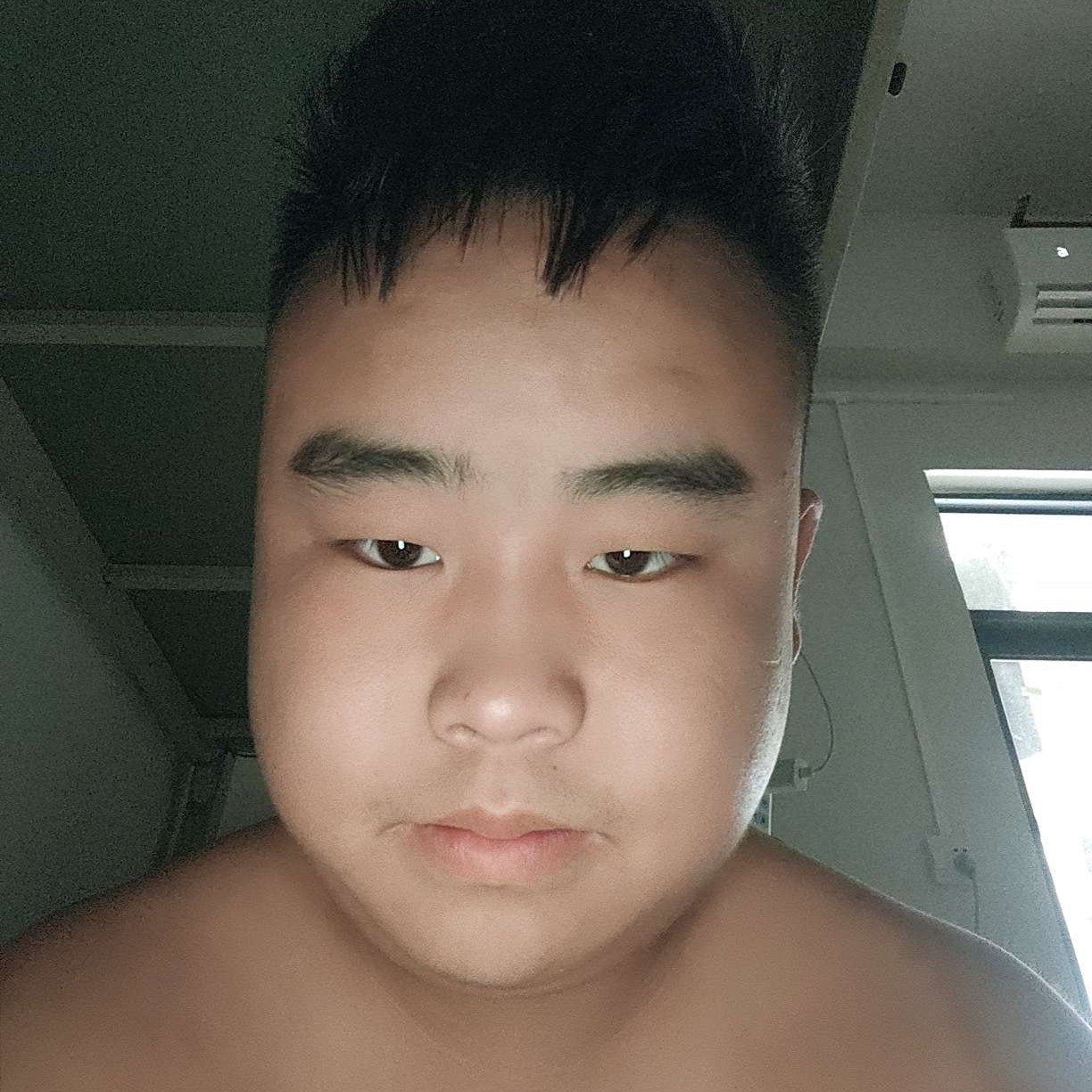 热情与数据线的照片