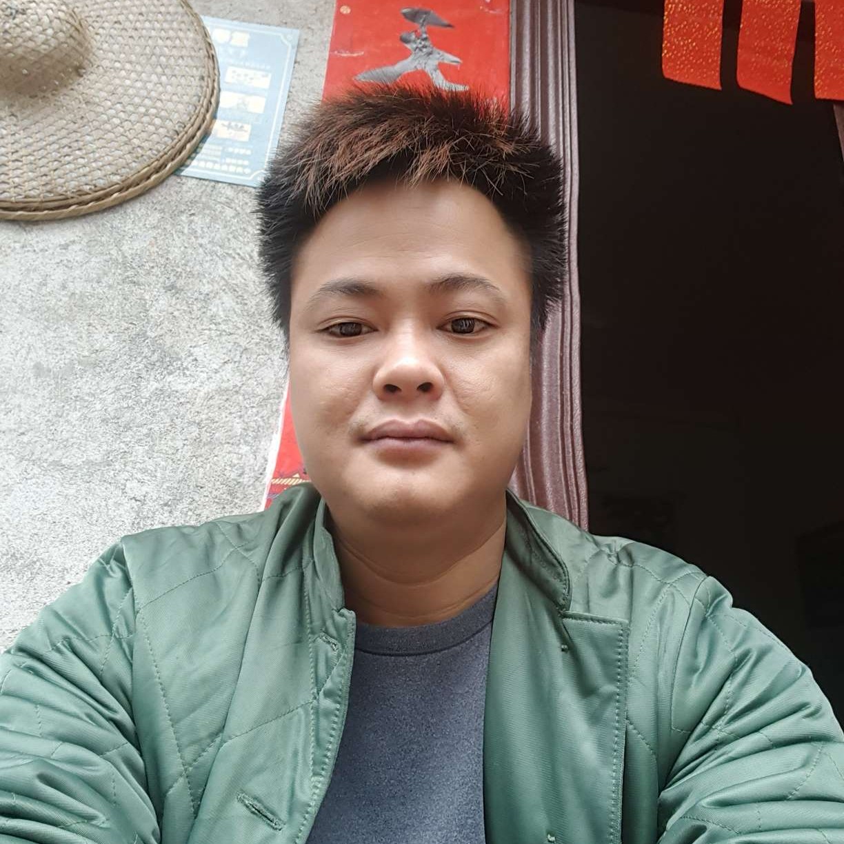爱情等于沉默的照片