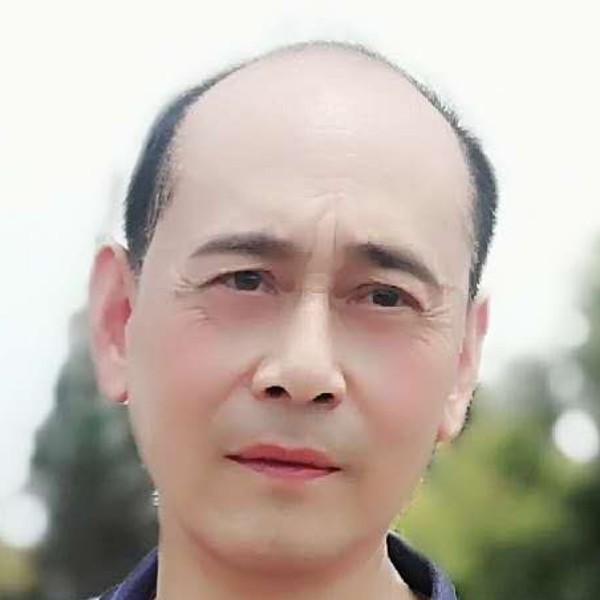 陆国兴的照片