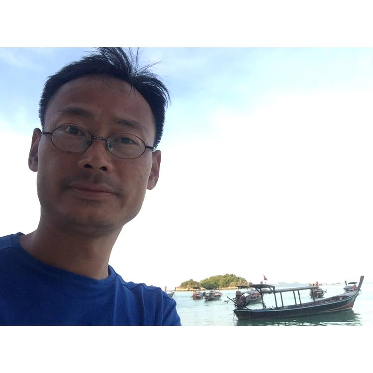 殷勤打芒果的照片