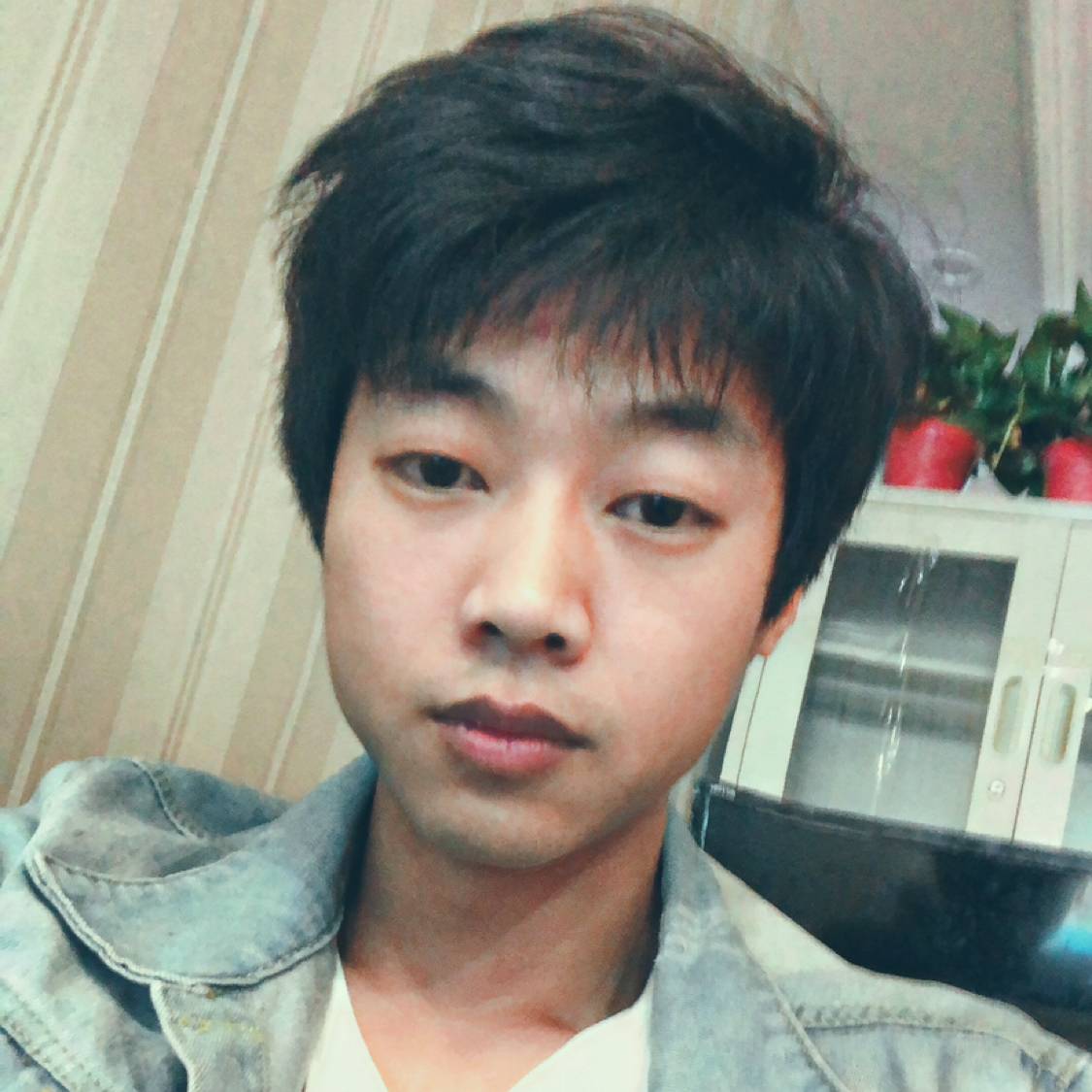强健泪了发夹的照片