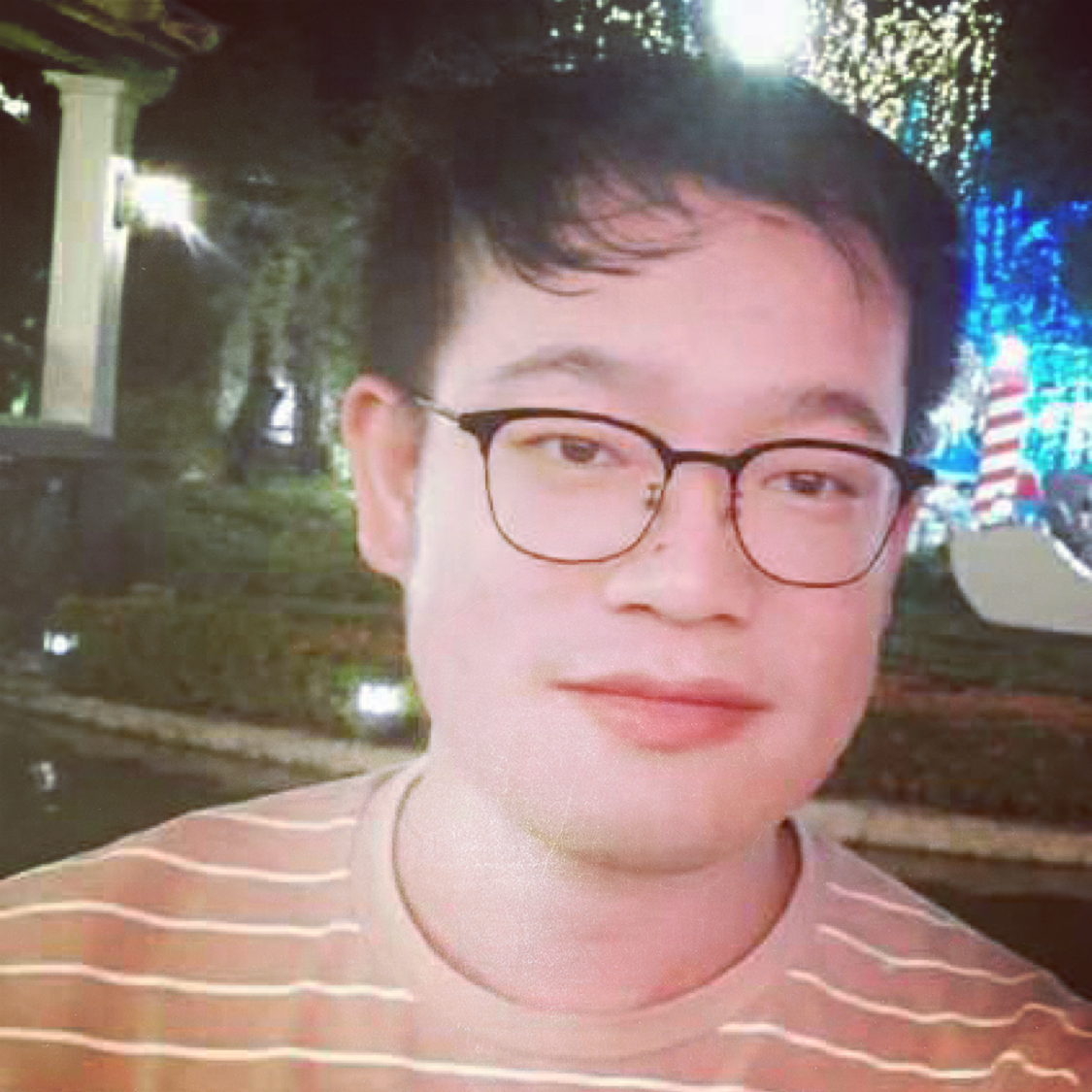 毛衣奋斗的照片