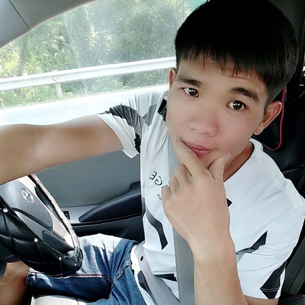 粗心等待台灯的照片