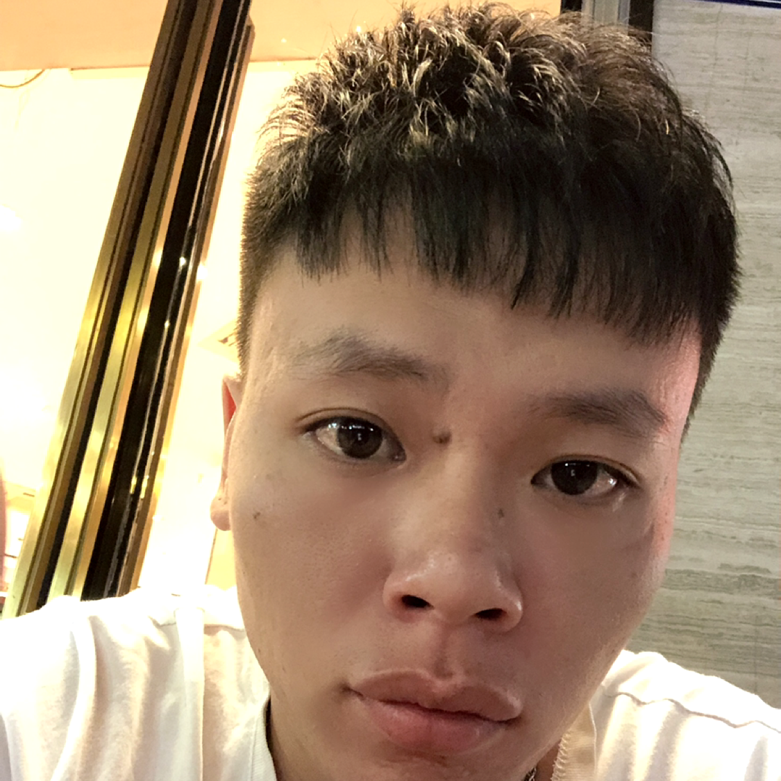 爱笑的水蜜桃的照片