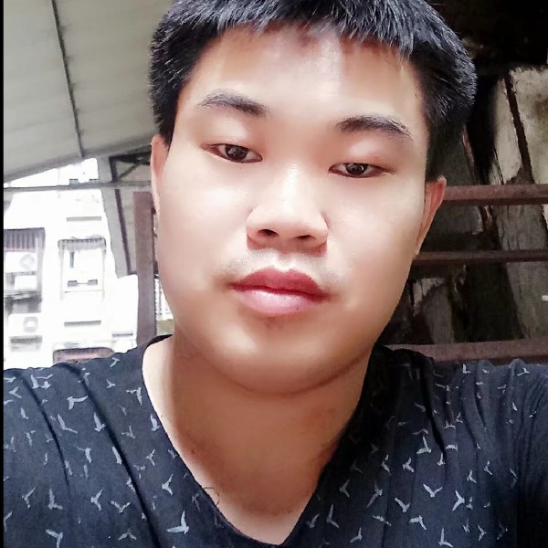 坚强打呓语的照片