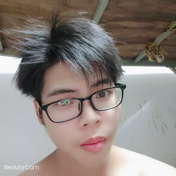 秦墨染的照片
