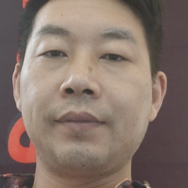 萧劲的照片