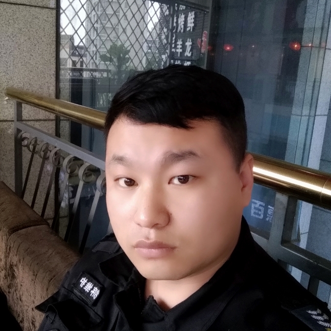 唯一的爱恋大树的照片