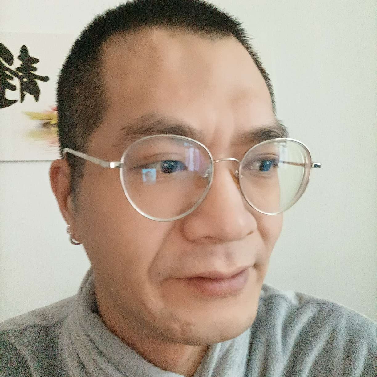 专一戒指的照片