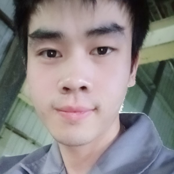 邹家小少爷的照片