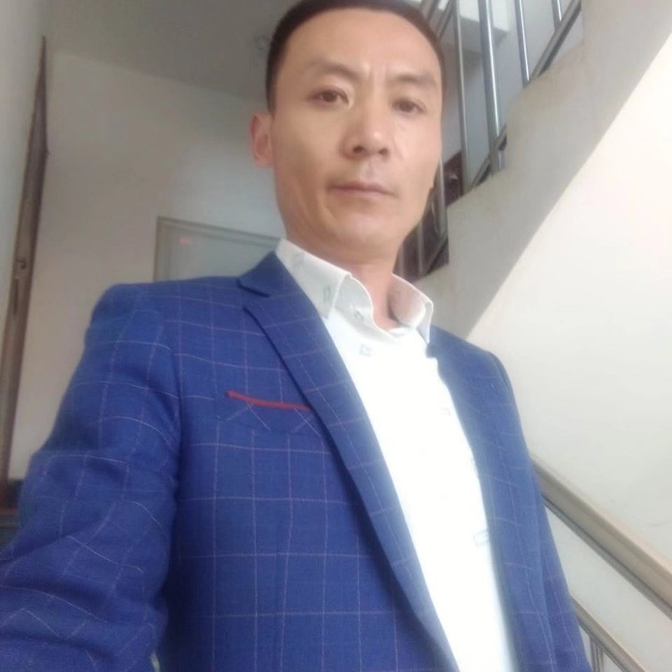 激动扯小鸽子的照片