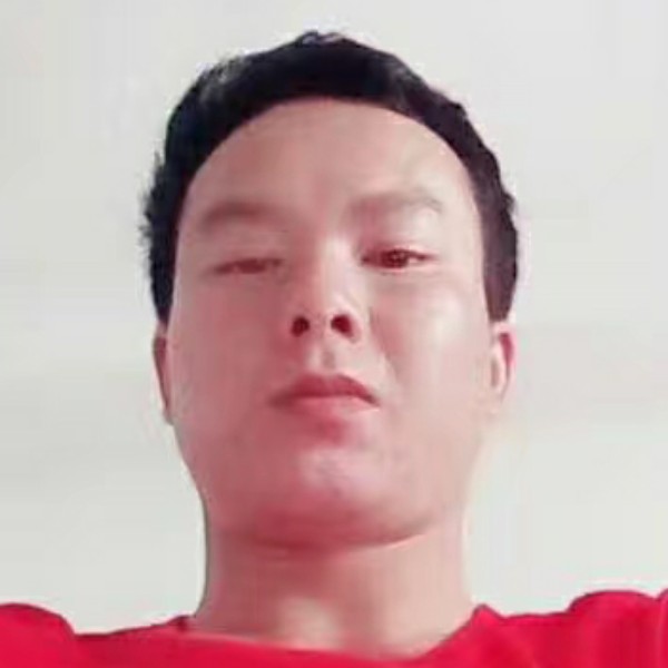 雪碧搞怪的照片