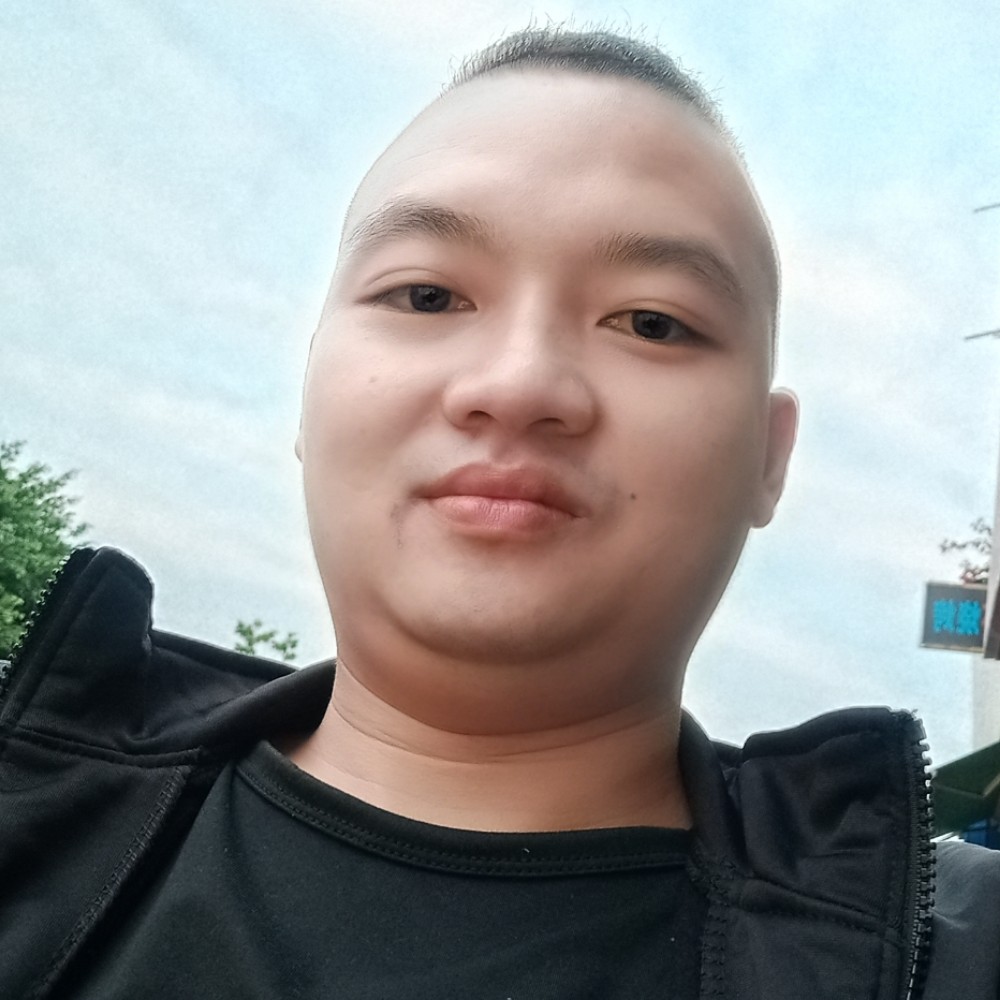 秀丽回眸可乐的照片