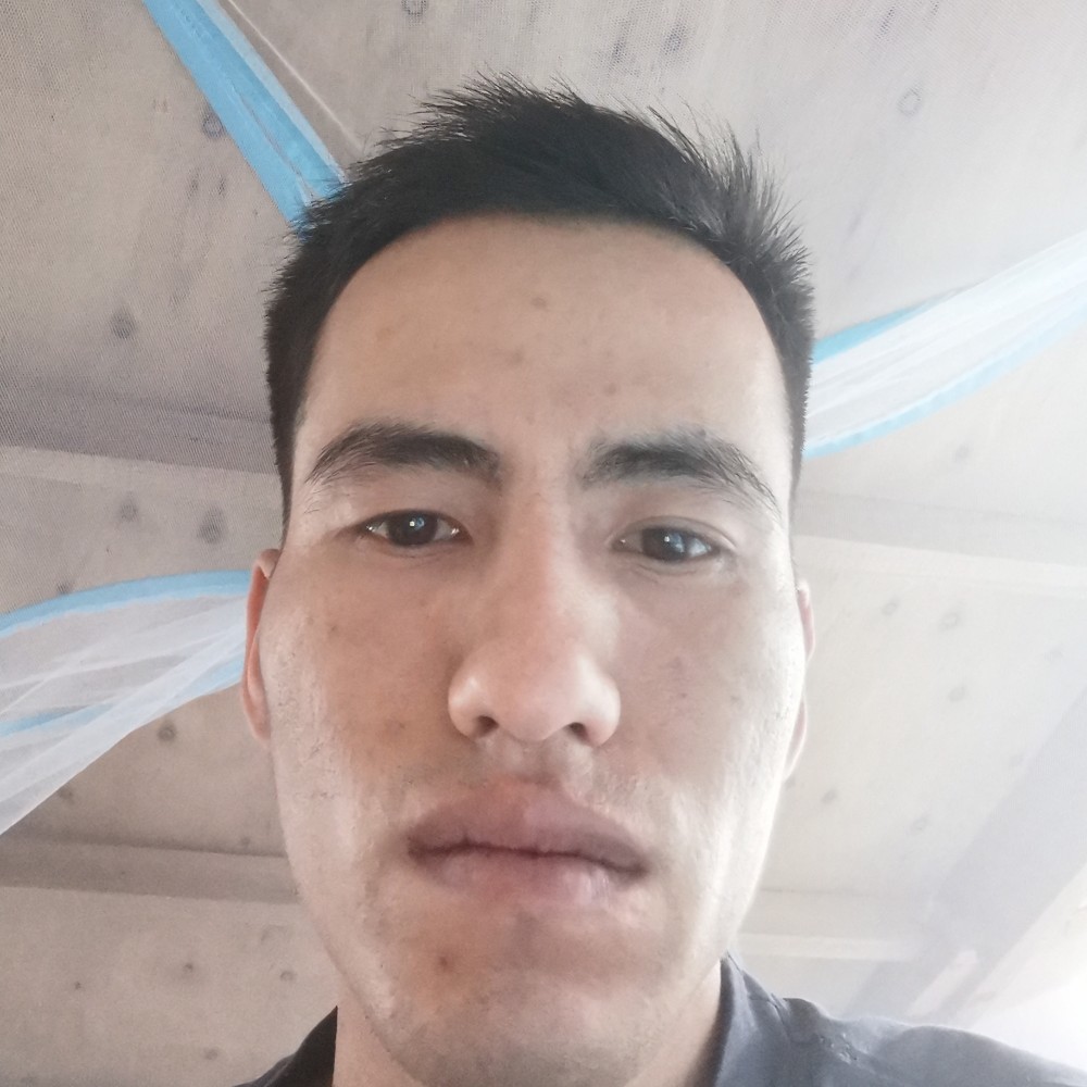 流沙深拥端庄的照片
