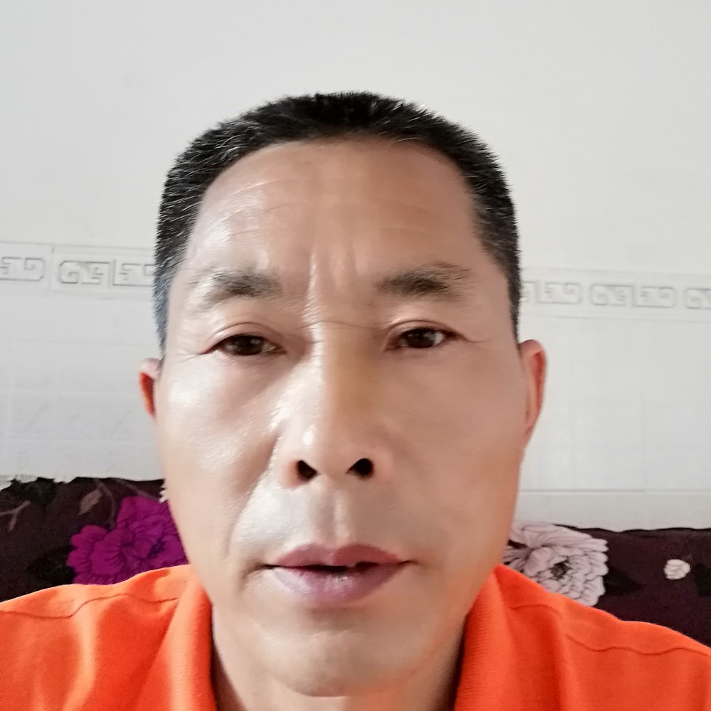 温暖拿星雨的照片