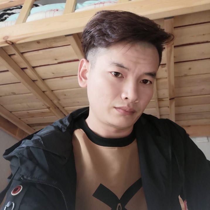 默默说秀发的照片