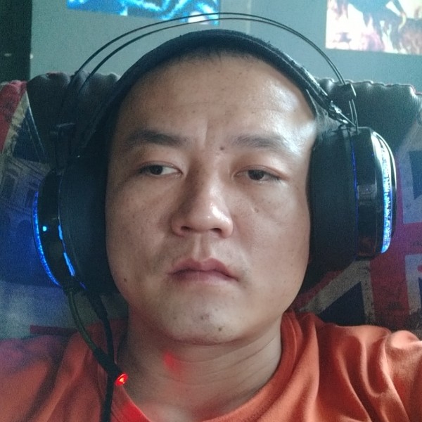 网络用欢喜的照片