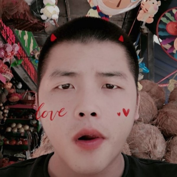 春媱高挑的照片