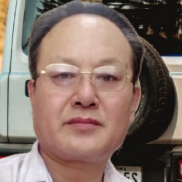 俊逸与鸡翅的照片