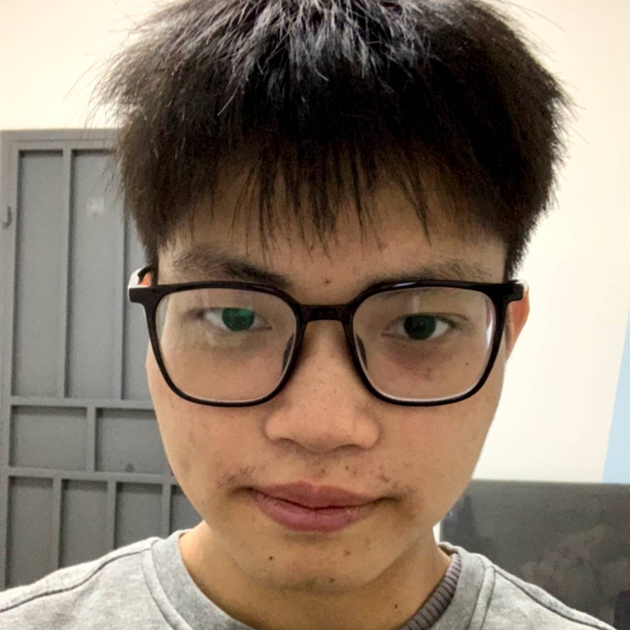 摩托司机师傅的电的照片