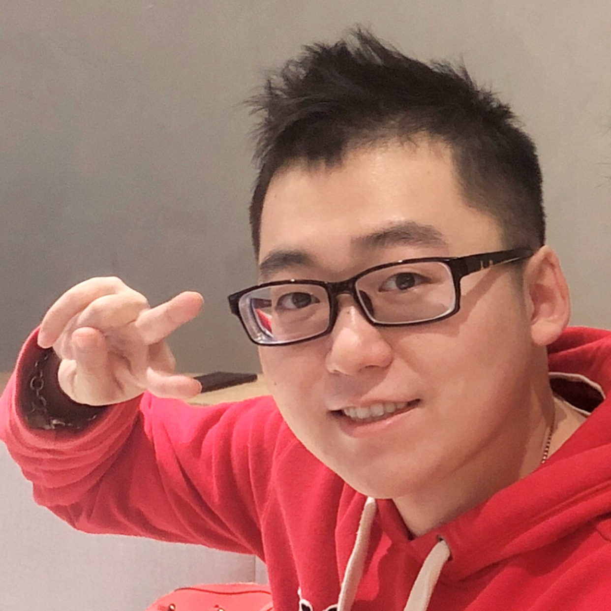 鹏泰的照片